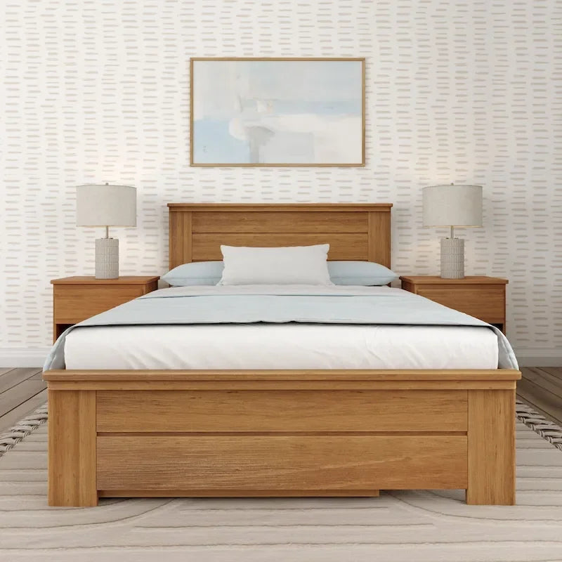 Letto matrimoniale stile rustico con testiera a pannelli e letto estraibile