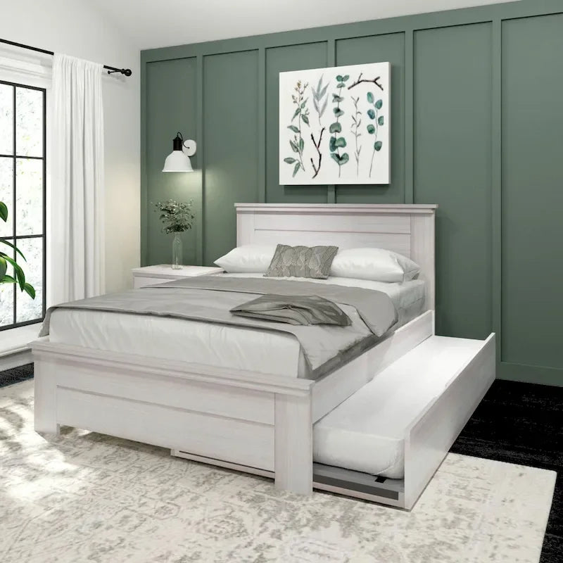 Letto matrimoniale stile rustico con testiera a pannelli e letto estraibile