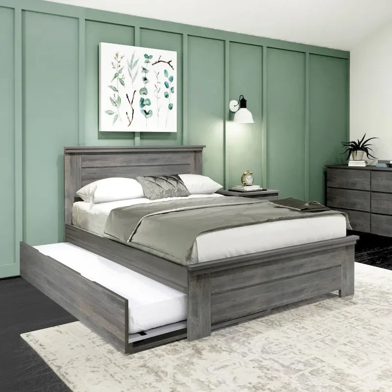 Letto matrimoniale stile rustico con testiera a pannelli e letto estraibile